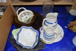 Mixed Lot: Various amber glass bowls, kitchen wares etc