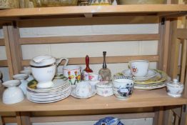 Mixed Lot: Various tea wares, table bells, decorated plates etc