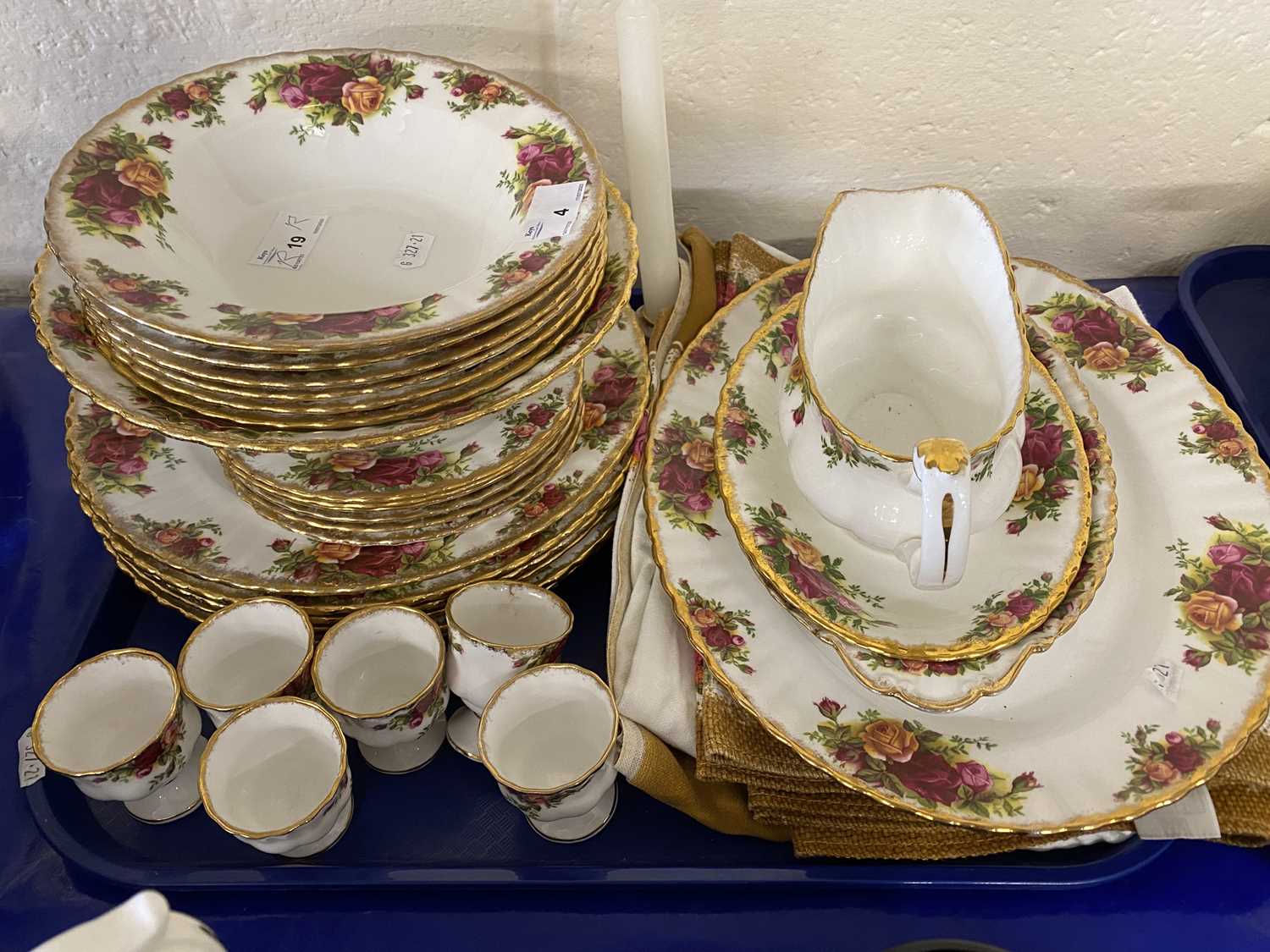 Quantity of Royal Albert Old Country Rose tea and table wares