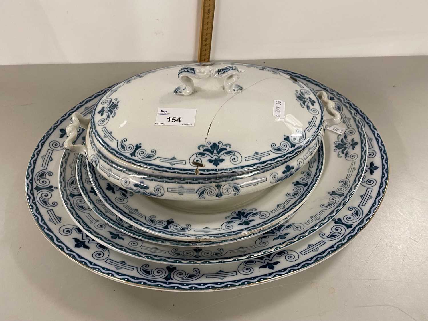 Quantity of Regal pattern meat plates and dinner wares