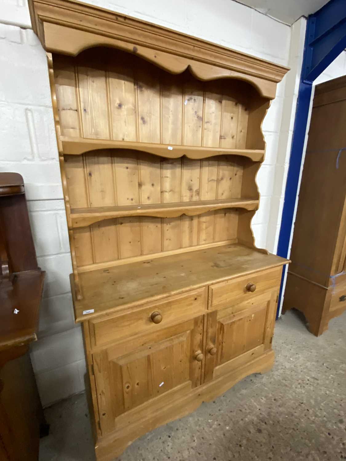 Modern pine kitchen dresser