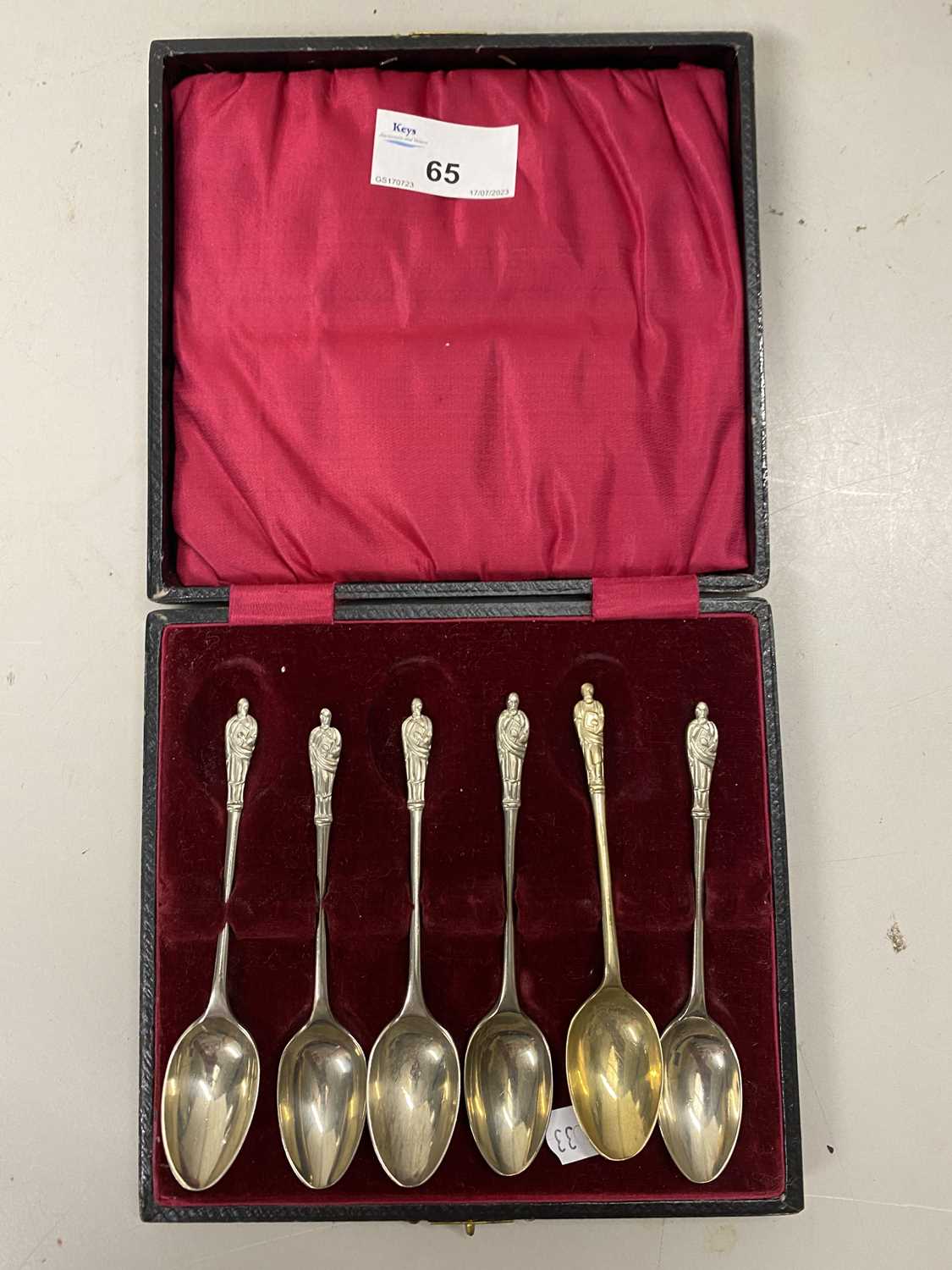 Cased set of silver apostle spoons