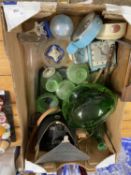 Mixed Lot: Various mantel clocks, frosted glass dressing table set etc