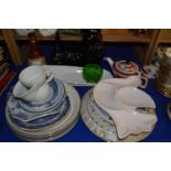 Mixed Lot: Dinner wares, ceramics, Art Deco style teapot and other items