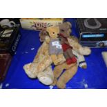 A mixed lot of vintage teddy bears