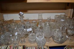 Large quantity of assorted glass ware
