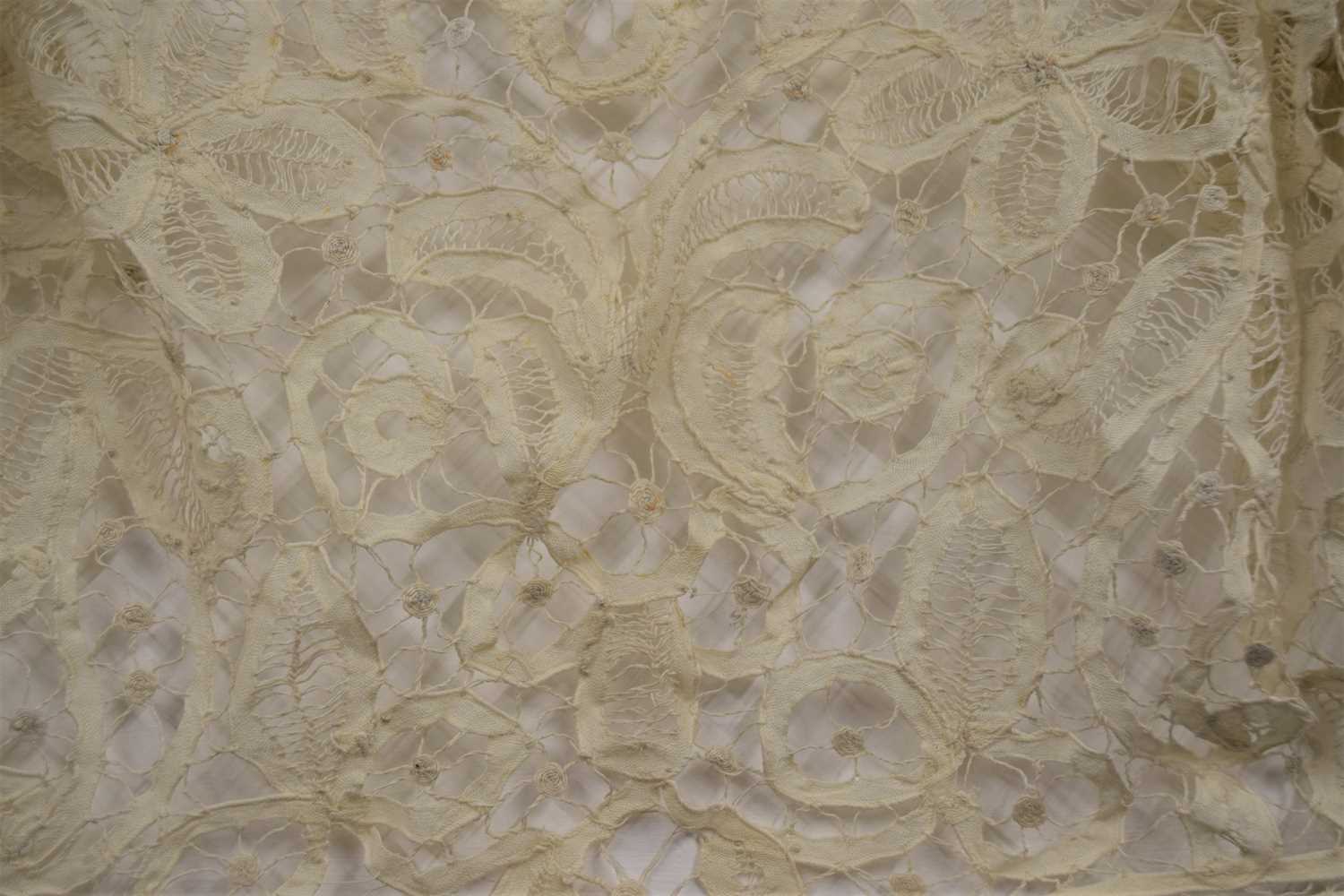 A cream bobbin lace overshirt - Image 2 of 2