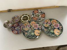 Mixed Lot: Various Oriental and other gilt decorated bowls and plates