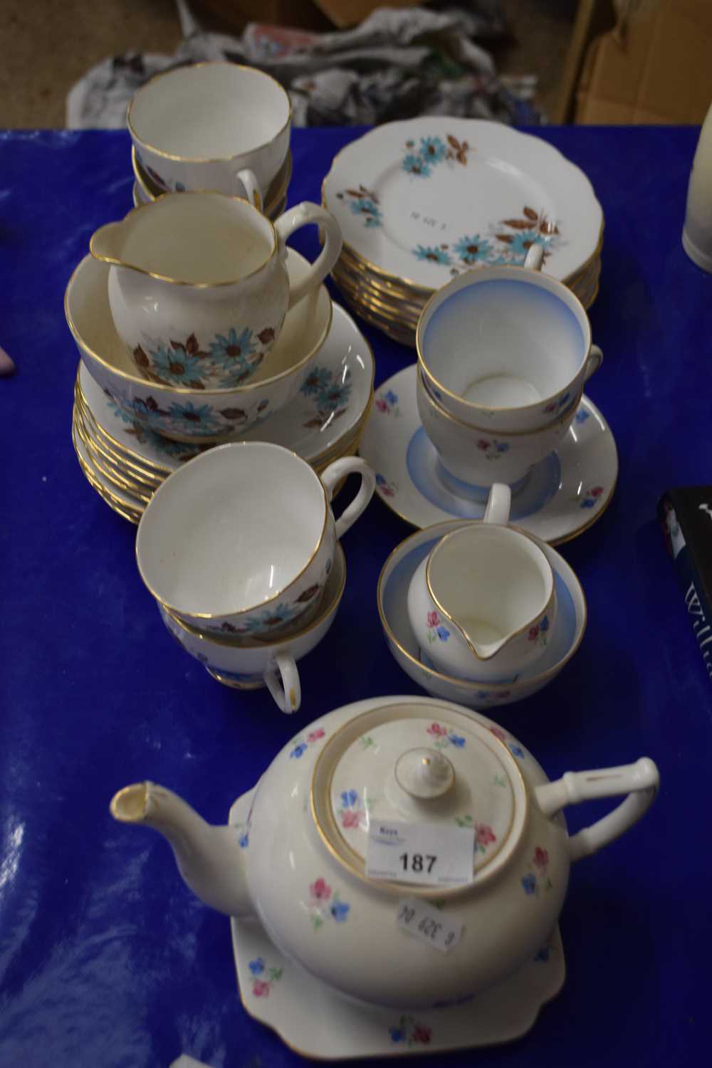 Quantity of various tea wares to include Roslyn and Bell