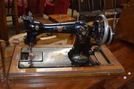 Vintage Federation sewing machine in wooden case