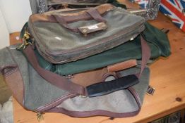 One Unicorn, London holdall together with matching laptop bag and green holdall (3)