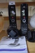 A pair of cordless telephones