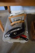 Mixed Lot: A George Foreman grill and other items