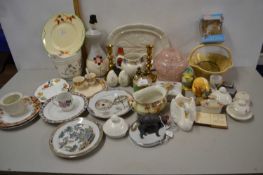 Mixed Lot: Various assorted items to include table lamp, mottled glass light shade, cruet items,