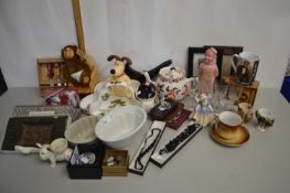 Large Mixed Lot: Hammersleigh Strawberry set, various ornaments, drinking glasses, costume jewellery