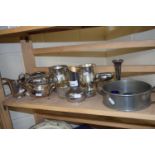 Quantity of assorted metal wares