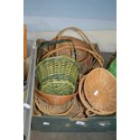 Quantity of small household decorative baskets