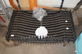 Large cast iron grate, approx 89cm wide