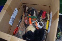 Mixed Lot: Assorted hand tools, kitchen wares, measuring sticks etc