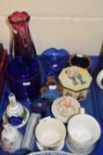 A tray of mixed items to include Art Glass vases