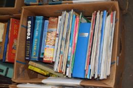 Mixed box of books and magazines to include aircraft interest