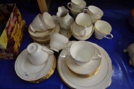 Qty of Duchess tea wares