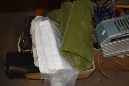 Mixed lot of ladies handbags