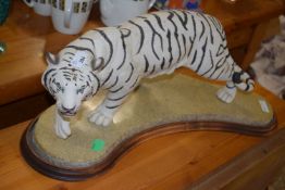 Franklin Mint model of a tiger, White Majesty