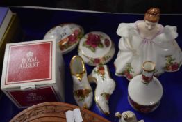 Mixed Lot: Royal Albert Old Country Rose ceramics together with an unusual Royal Doulton Country