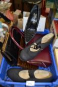 Mixed Lot: Lady's handbags and shoes