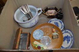 Mixed Lot: Chamber pot, wooden dish, ceramics etc