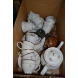 Mixed Lot: Ceramics to include four ER Queens Golden Jubilee cups and saucers, other tea wares, Wade