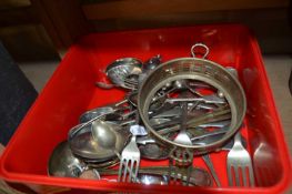 Mixed Lot: Assorted flat ware