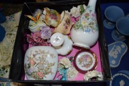 Quantity of mixed ceramics to include Aynsley, spill vases and others similar