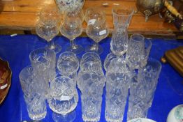 Mixed Lot: Various assorted clear drinking glasses