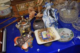 Mixed Lot: Various modern Oriental ceramics to include figures, novelty coffee pot and other