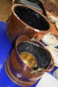 Mixed Lot: Copper coal bucket, a further copper jardiniere and a brass bowl (3)