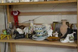 Mixed Lot: Various assorted vases, ornaments, tea wares etc