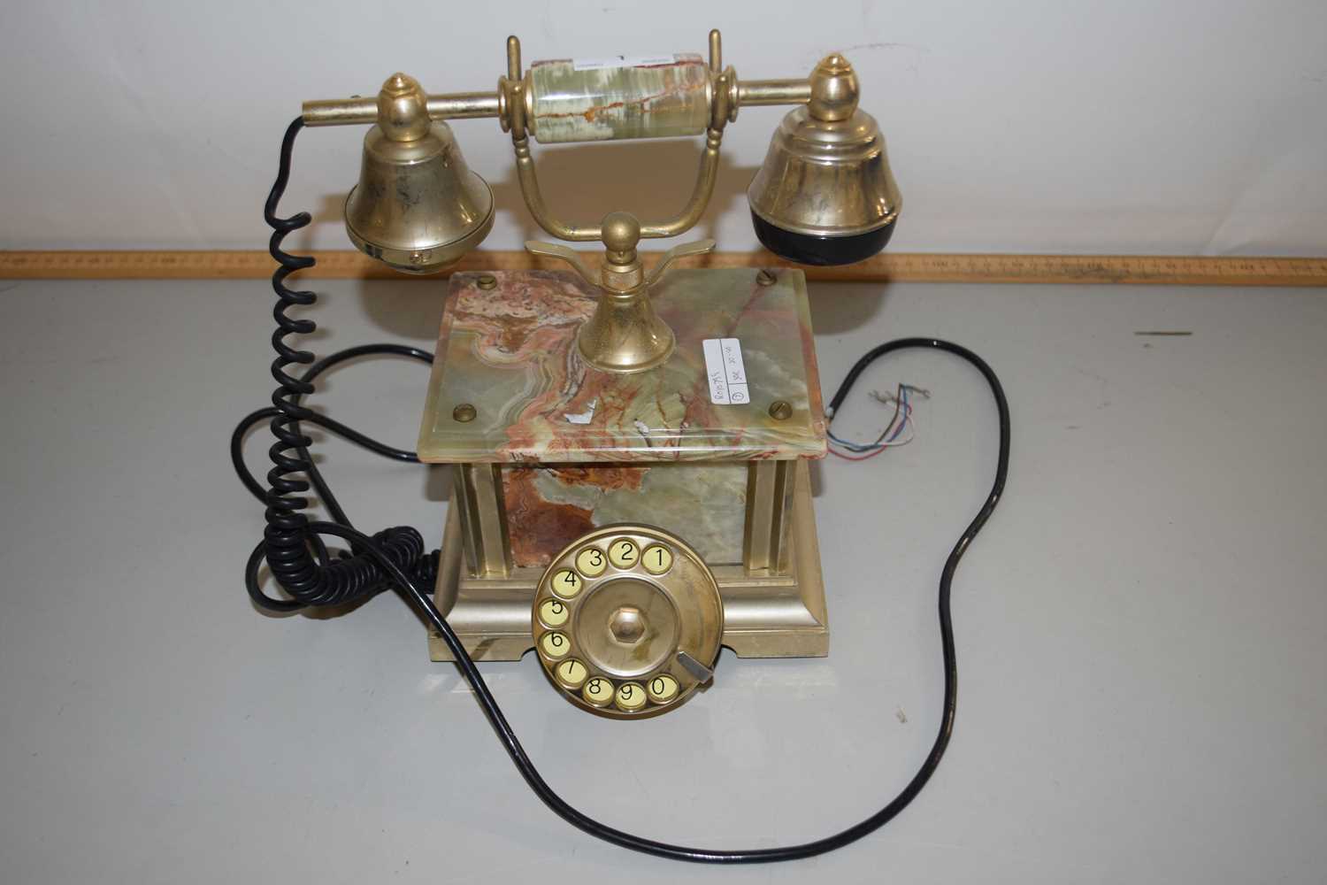 Retro polished onyx telephone