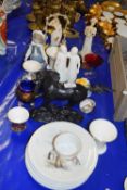 Mixed Lot: Various ceramics to include Franklin Mint model Black Beauty, tapestry vases, various