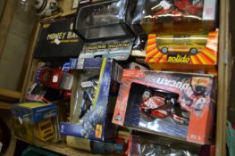 Quantity of children's toy cars, motorbikes and trucks, most boxed