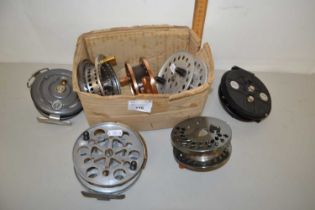 Fishing reels