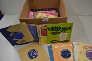 Box of various assorted 78rpm records, singles etc