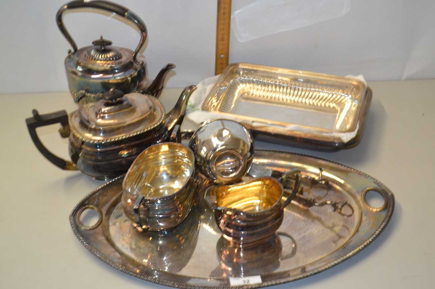 Mixed Lot: Various silver plated wares to include tea wares, oval tray etc