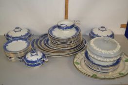 Quantity of Leighton Chester pattern dinner wares and others