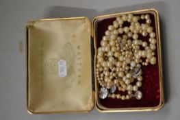 Mixed Lot: Simulated pearl necklaces and other items