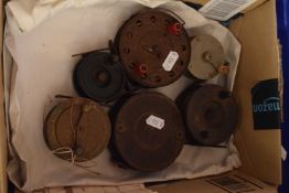 Box of six assorted vintage fishing reels