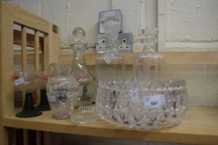 Quantity of various glass ware including decanters, fruit bowl, crocodillo glasses etc