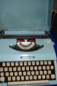 Vintage Imperial 200 cased typewriter