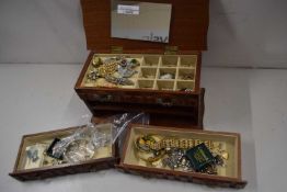 Table top jewellery chest containing various costume jewellery